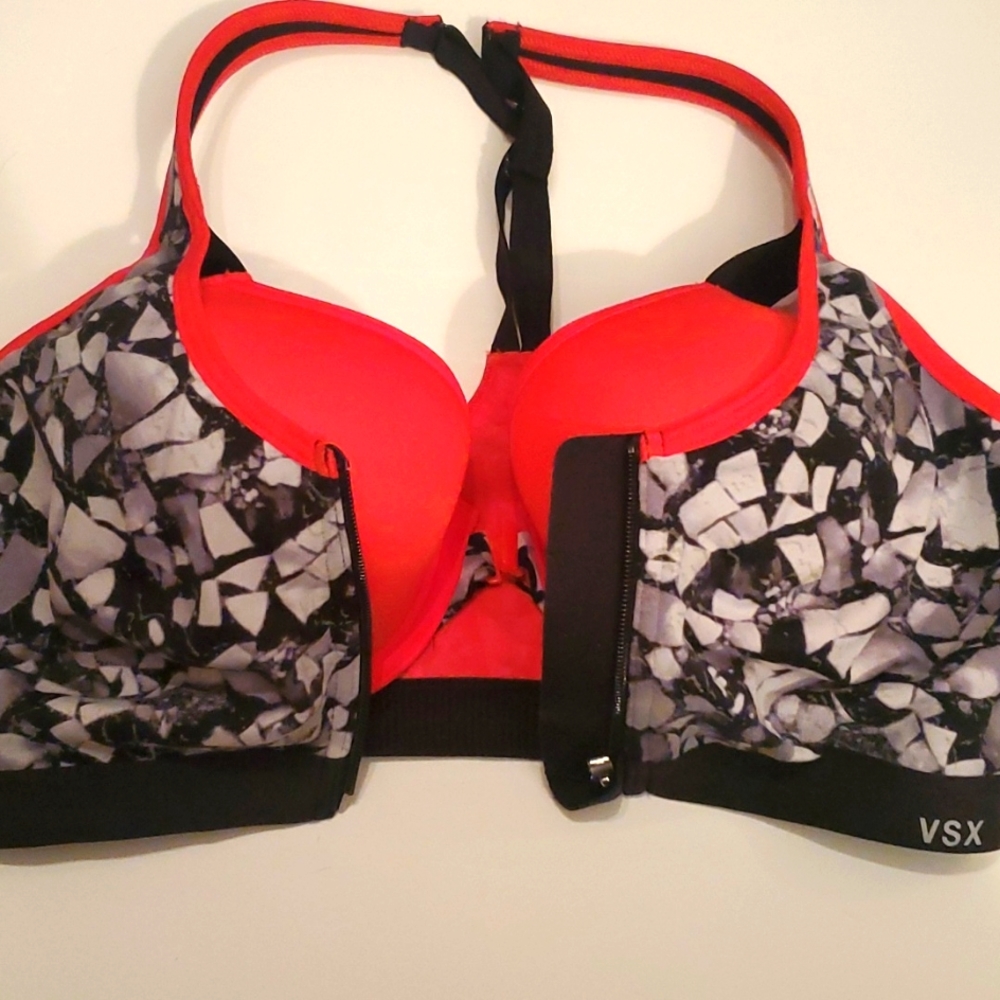 Victoria's Secret VSX sport bra